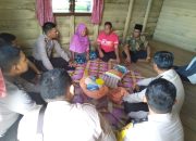 Warga Desa Bokor Dapat Bantuan Sembako Dari Polsek Rangsang Barat