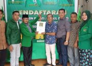 Zulfan Heri dan Rombongan Ambil Formulir Pendaftaran di DPC PPP
