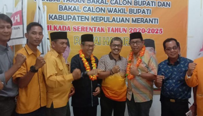 Pasangan “MAJU” Kembalikan Formulir Pendaftaran Ke DPC Partai Hanura Kepulauan Meranti
