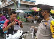Polres Meranti Bagikan 1.000 Masker Kain Rancangan Bhayangkari Cabang Kepulauan Meranti secara Gratis