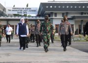 Panglima TNI Dan Kapolri Pimpin Rapat Terkait Penanganan Covid-19 di Jawa Timur