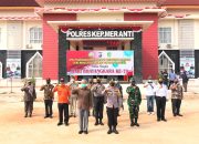 Dalam Rangka Menyambut Hari Bhayangkara Ke 74, Polres Meranti Gelar Penyemprotan Desinfektan Secara Serentak