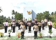 Peringati Hari Bhayangkara, Polres Meranti Tabur Bunga Ke TMP