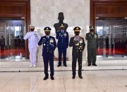 Panglima TNI Anugerahi Kapolri Tiga Bintang Utama Darat, Udara dan Laut