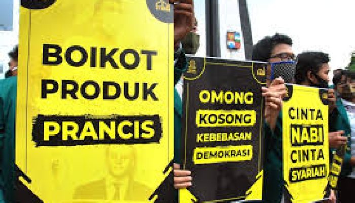 Kecam Keras Pernyataan Macron, Presiden RI Jokowi : Teroris Tidak Ada Hubungannya Dengan Agama Apapun