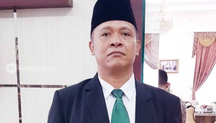 Rektor UIN SuskaRiau Prof. Ahmad Mujahidin Resmi Dicopot Dari Jabatannya