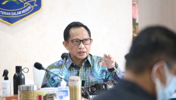 Mendagri Ancam Pecat Kepala Daerah Yang Tidak Bisa Cegah Kerumunan Massa