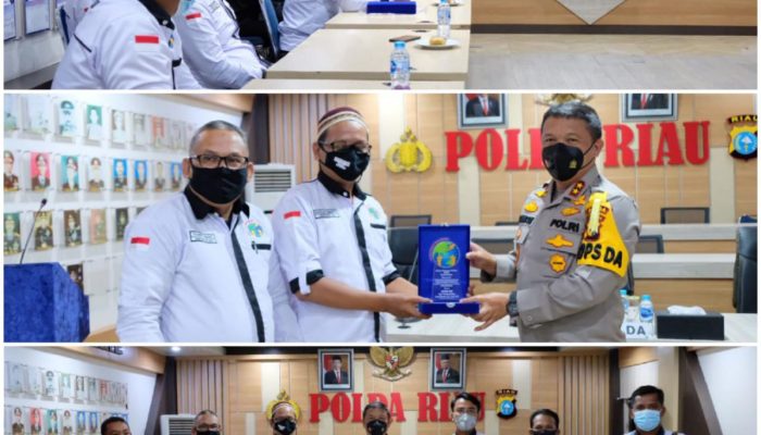 Menolong Orang Bukan Untuk Dibilang Hebat, Keakraban IWO Riau Dan Kapolda Riau