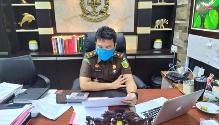 Tersandung Kasus Korupsi PMB-RW, Mantan Camat Tenayan Raya Ditetapkan Tersangka