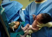 Pasangan Suami Istri Di China Didenda Rp 1,5 Miliar Lantaran Punya 7 Anak