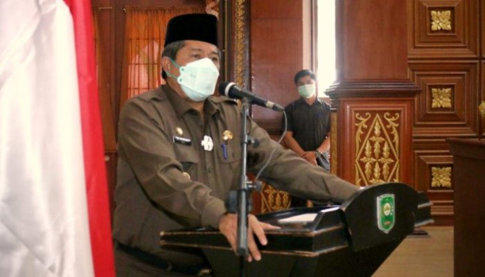 Serahkan SK CPNS, Bupati Alfedri Ingatkan ASN Harus Gerak Cepat