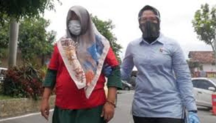 Tega!!! Karena Jarang Di Belai Suami, Anak Kandung Berusia 3 Tahun Di Cabuli Ibunya Sendiri
