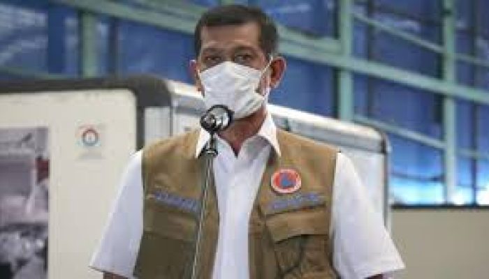 Ketua Satgas Penanganan Covid-19 Umumkan Positif Corona