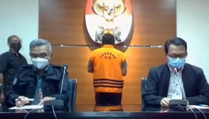 Halangi Penyidikan Kasus Suap Di MA, KPK Berhasil Tangkap Ferdy Yuman Di Malang