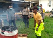 Bantu Atasi Persoalan Banjir, Kapolres Meranti Gandeng DLH Olah Limbah Sampah Plastik Jadi Batako
