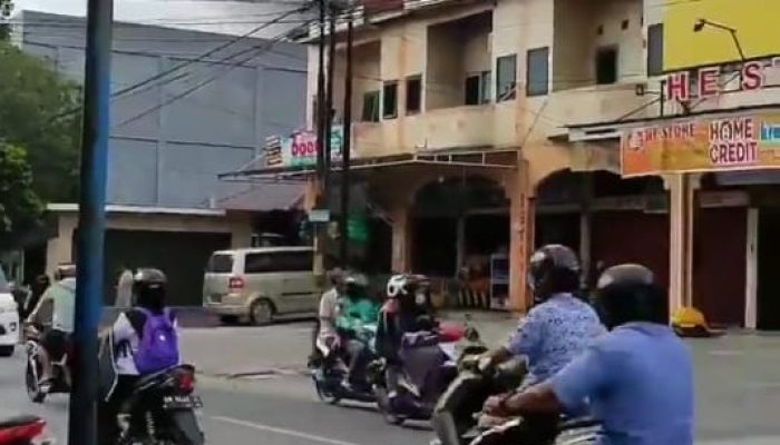 Kebakaran Hanguskan 3 Unit Rumah Di Jalan Durian Pekanbaru