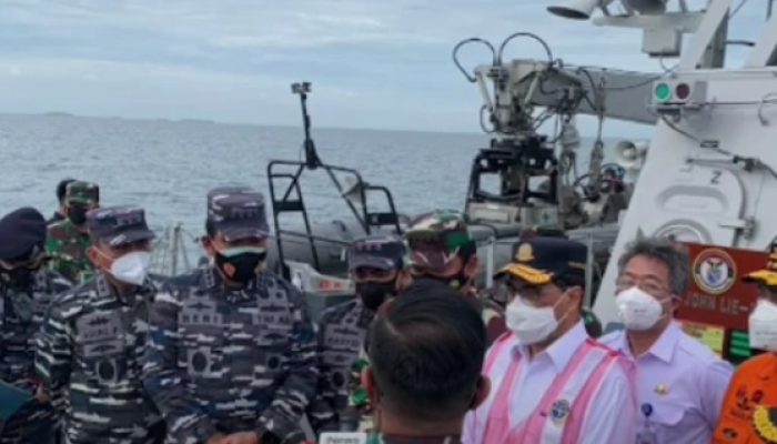 Lokasi Titik Jatuh Pesawat Sriwijaya Air SJ 182 Sudah Ditemukan, Pencarian Di Fokuskan Kepada Black Box Dan Korban