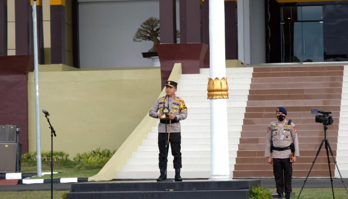 Dipimpin Kapolda Riau, Mapolda Gelar Upacara Kenaikan Pangkat Bagi 1.277 Personil