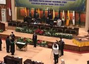 Usai Baca Sumpah Janji Jabatan, Mardianto Manan dan Zulkifli Indra Resmi Jadi Anggota DPRD Riau