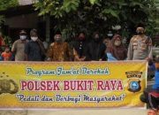 Polsek Bukit Raya Gelar Giat Jum’at Peduli Dan Berbagi Kepada Warga Yang Membutuhkan