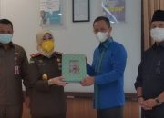Selaku Pimpinan DPRD Provinsi Riau Baru, Yulisman Silahturahmi Ke Kajati Riau