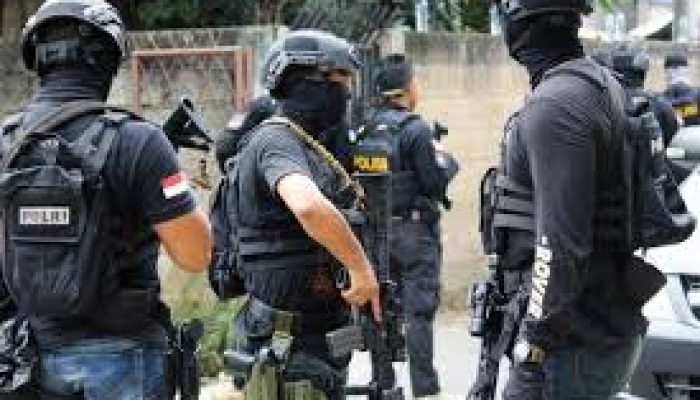 Melawan Aparat, Dua Terduga Teroris Ditembak Mati Tim Densus 88 Antiteror