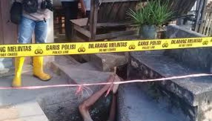 Penemuan Sesosok Mayat Laki-laki Di Dalam Parit, Hebohkan Warga Rumbai