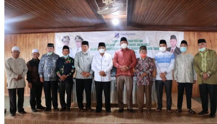 Bupati Tanjabbar Lepas Siswa-Siswi MAN 1 Kualatungkal Angkatan Ke-39