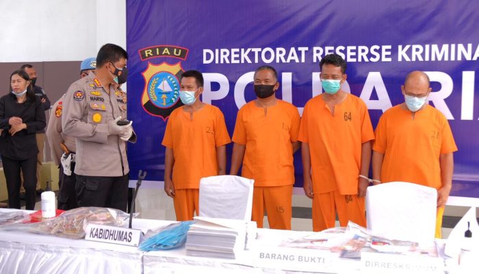 Kencing Solar Libatkan Karyawan Operator Feeling Set di TBBM Pertamina Dumai Digulung Polda Riau