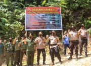 Cegah Aksi Pembalakan, Polres Kuansing dan Polres Sijunjung Giat Patroli di Hutan Lindung