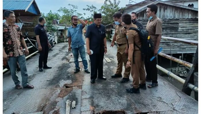 Serap Aspirasi Masyarakat, Bupati Tanjabbar Blusukan Ke Berbagai Titik Jalan Kualatungkal