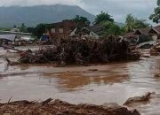 Banjir Bandang dan Tanah Longsor di Flores, 54 Orang Tewas