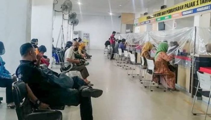 Bulan Depan Bayar Pajak Kendaraan Tidak Perlu Ke Samsat, Cukup Melalui Ponsel