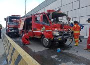 Dua Unit Mobil Damkar Terlibat Tabrakan Beruntun Di Fly Over Pasar Pagi Arengka