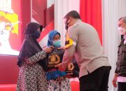 Vaksinasi Merdeka Serentak, Polda Riau Gandeng Perguruan Tinggi Siapkan 9000 Vaksin Dan 1500 Paket Bansos