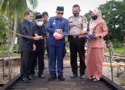 Serah Terima Tambatan Perahu, Bupati : Walau Bapaknya Nelayan, Anaknya Harus Sarjana