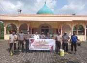 Sambut Hari Bhayangkara, Polsek Tebingtinggi Barat Gelar Baksos Bersih-bersih Masjid