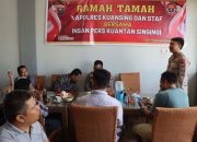 Penuh Keakraban, Kapolres AKBP Rendra Oktha Dinata,SIK M.Si Seruput Kopi bersama Insan Pers Di Kuansing