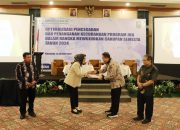 Pemkab Meranti Terima Penghargaan UHC 2022