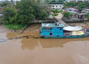 Diduga KLM Cipta Indah Milik Pengusaha di Pekanbaru Buang Oli Bekas di Sungai Siak