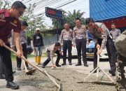 Ditlantas Polda Riau Peduli Keselamatan, Lubang Di Sepanjang Jalan Paus Di Cor