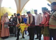 Plt Bupati Asmar Dampingi Gubernur Syamsuar Resmikan Madjid An-Nur Semukut