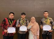 Perdana, Tiga Mahasiswa Lulus Sarjana Hukum Di Universitas Islam Riau Tanpa Skripsi