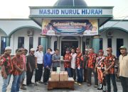 Ketua PAC PP Tenayan Raya Bersama Jajarannya, Serahkan Bantuan Al-Qur’an dan Donasi Dana Untuk Suksesnya MTQ Sialang Sakti