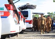 Plt Bupati Asmar Serahkan Delapan Ambulance Dan Pusling Bagi Puskesmas Se-Kabupaten Kepulauan Meranti