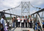 Jembatan Gantung Diresmikan, Pj Bupati Kampar: Terima Kasih Pj Gubri SF Hariyanto