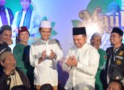 Jika Terpilih Jadi Gubernur, UAS Tantang Abdul Wahid Semarakan Maulid Nabi Sepanjang Jalan Sudirman