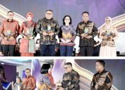 Plt Kepala Dinas Pendidikan Provinsi Riau Edi Rusmadinata Menerima Penghargaan Apresiasi Cerdas Berkarakter 2024