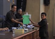 DPRD Kepulauan Meranti Gelar Rapat Paripurna Pandangan Umum Fraksi-Fraksi Terhadap Nota Keuangan RAPBD 2025