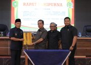 DPRD Meranti Gelar Paripurna Jawaban Kepala Daerah Atas Pandum Fraksi Ranperda Tentang APBD dan Penyampaian Program Propemperda 2025
